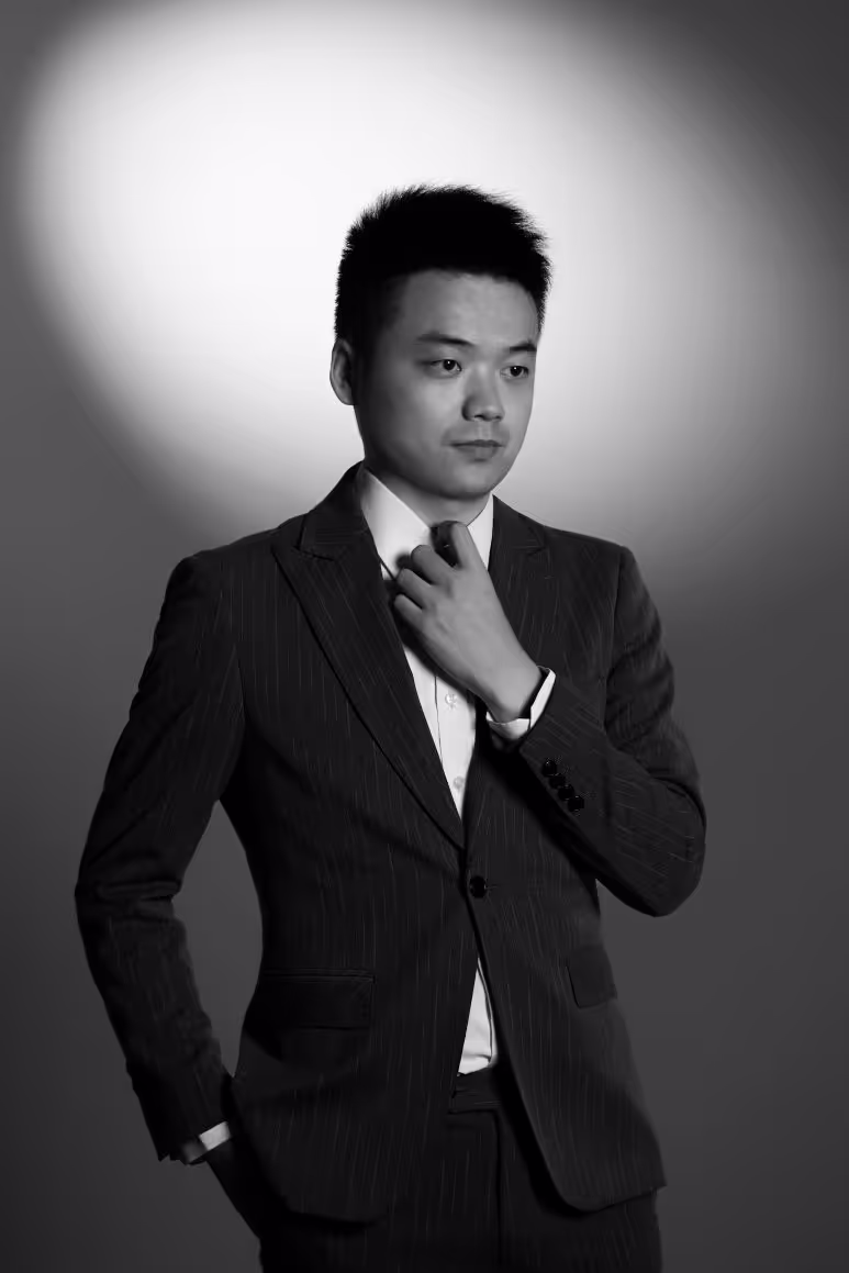 擅长抖音小红书新媒体运营及手机摄影摄像的李森林老师
