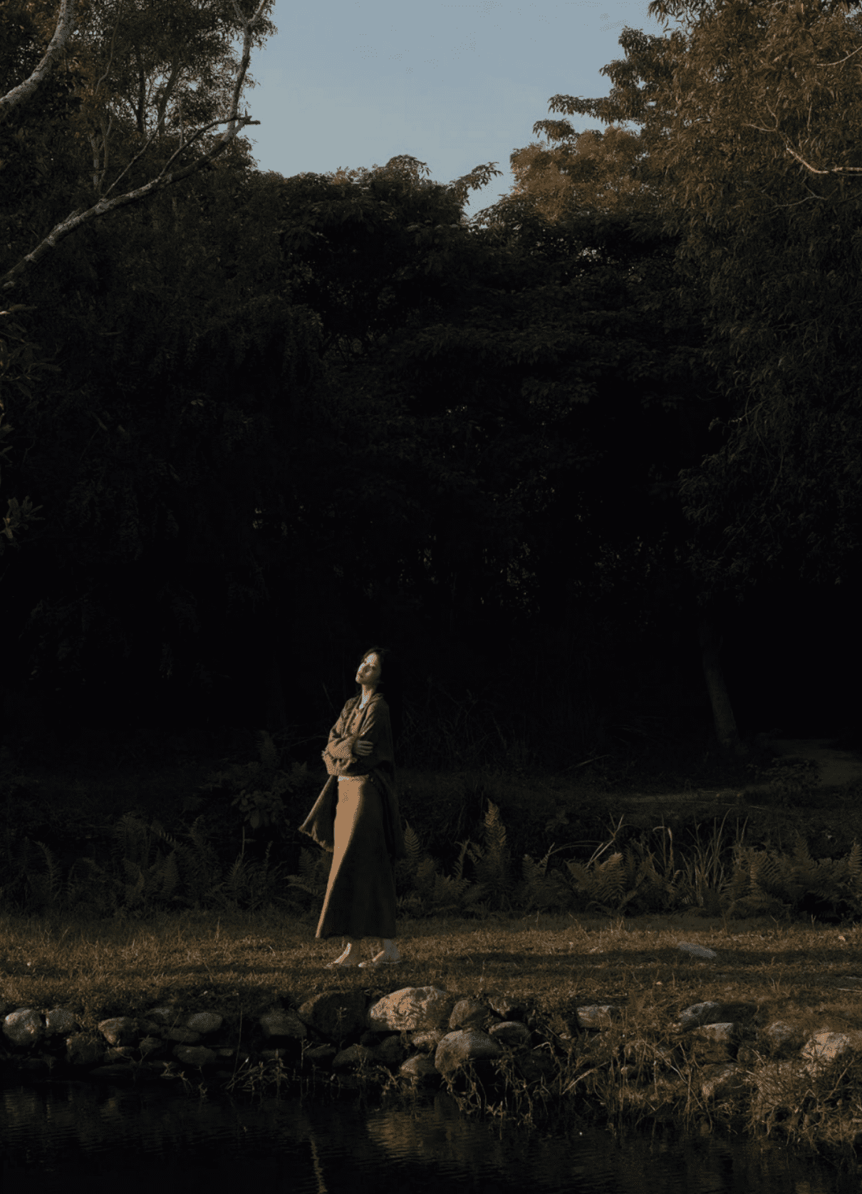 人像拍摄-光影下的女人